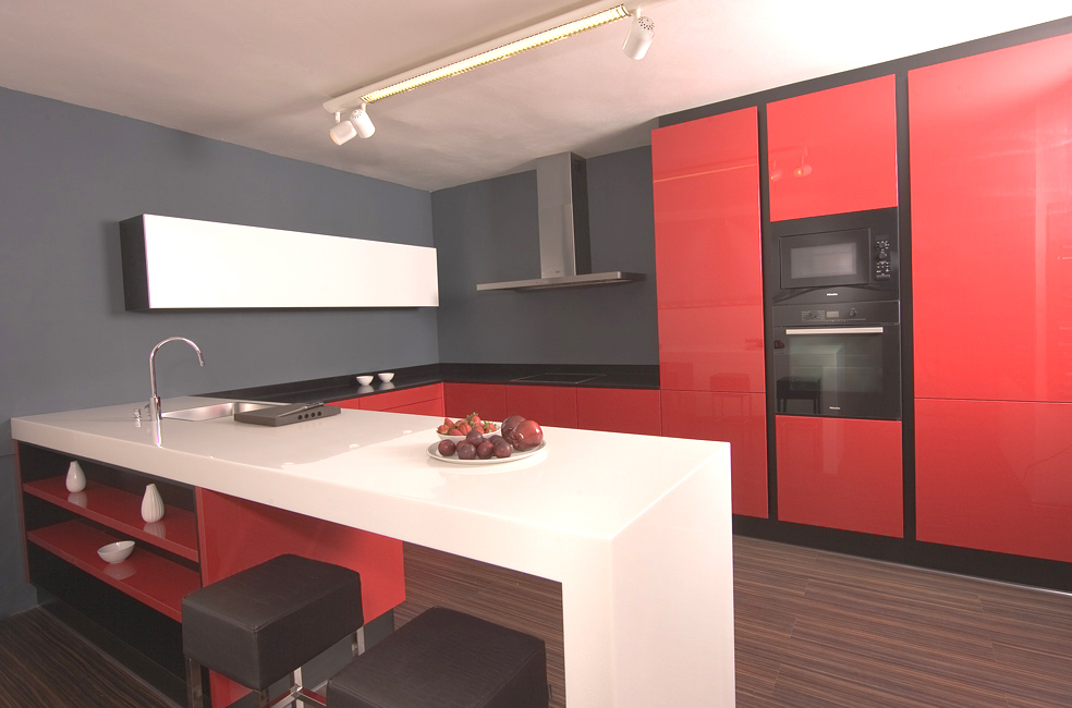 Kuchyně s moderními materiály Kuchyně s moderními materiály